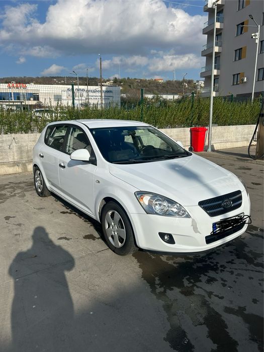Продавам Кия Сийд
