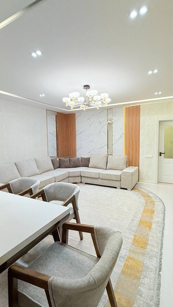 Срочно продается 3 комнатная квартира на Дружбе Народов