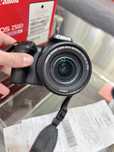 Canon 250d cu obiectiv 18-55mm,ca nou
