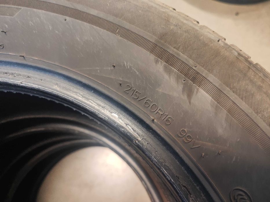 2бр.зимни гуми 215/60/16 Hankook