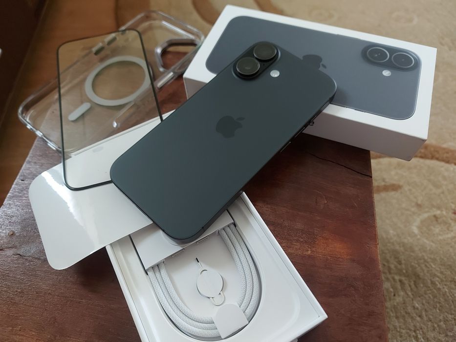 Iphone 17 256Gb/nou/8 cicluri/cutie/garanție 2ani