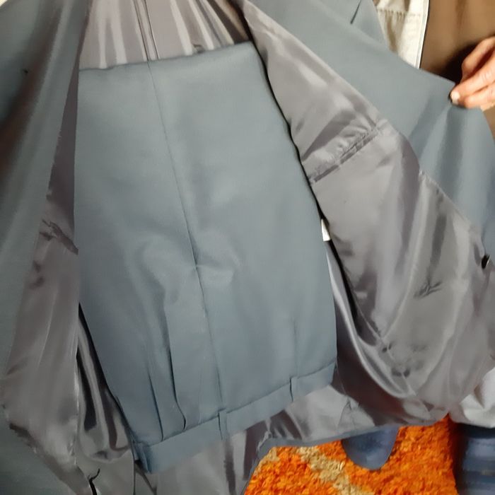 Costum barbati purtat o singura data