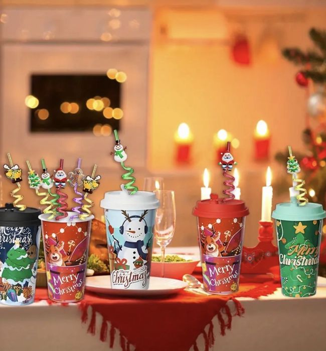 Кокедни чаши със сламка