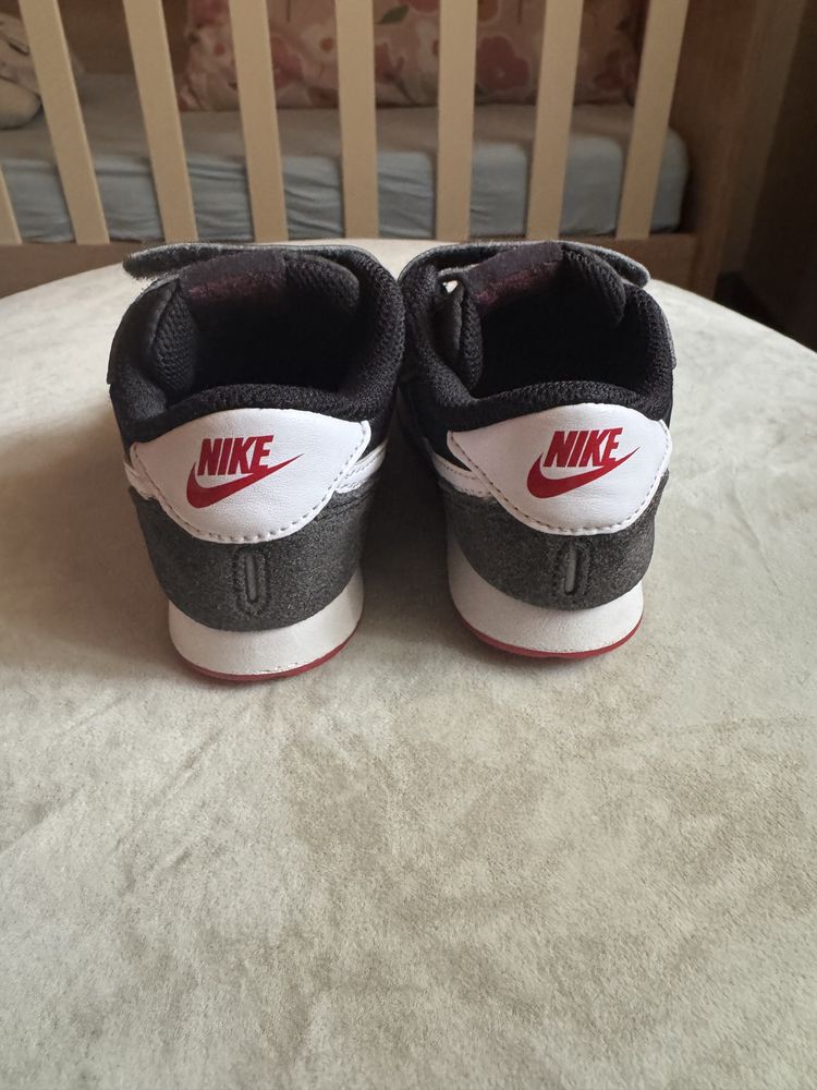 Детски маратонки Nike