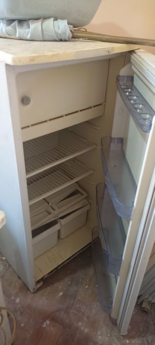 Продается холодильник