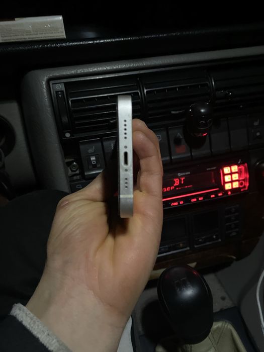 Продается айфон 13 и идеале