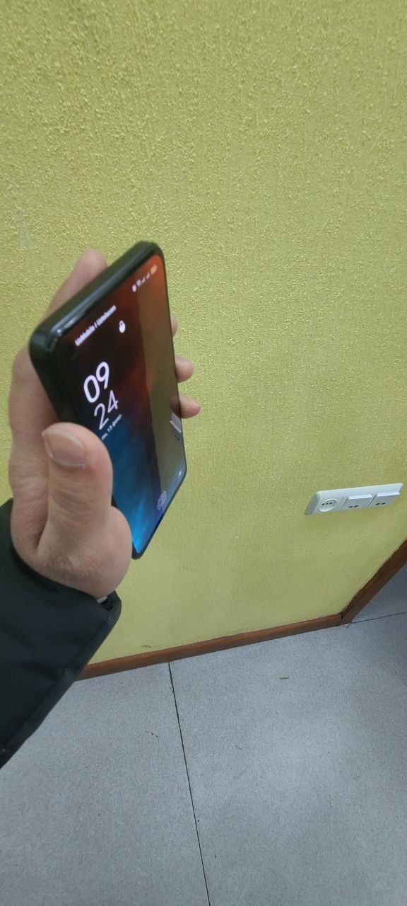 Oppo Reno7 yengi