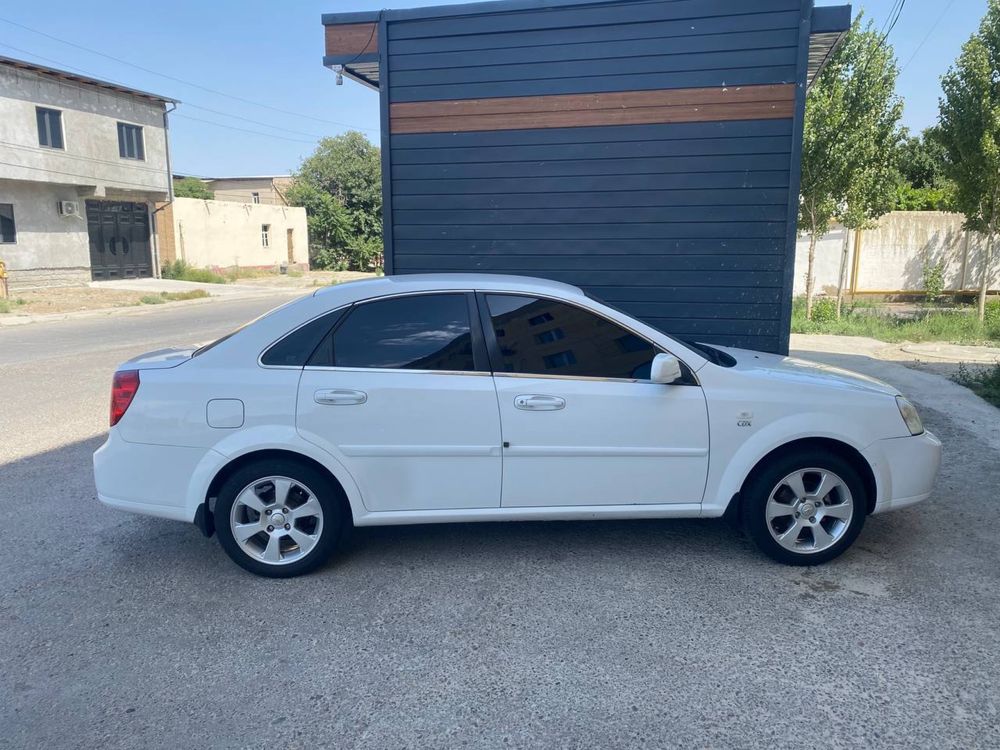 Ласети/Lacetti 2012 ideal sotiladi