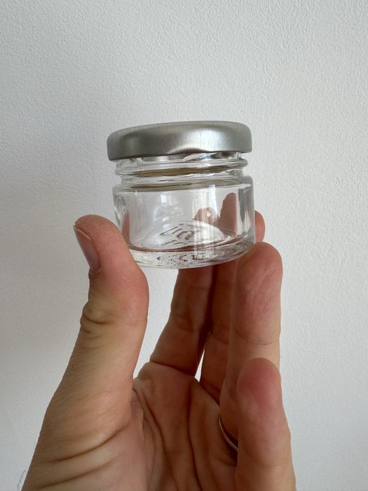 Бурканче 30мл със сребърна капачка