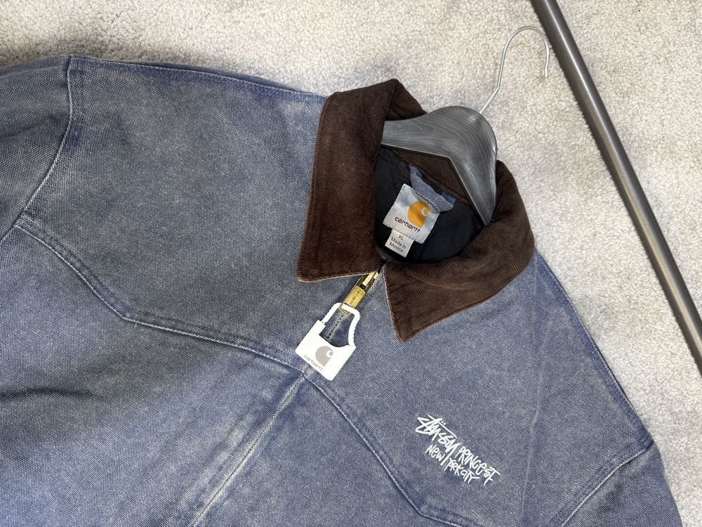 Куртка  carhartt