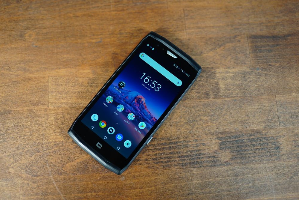 Telefon rezistent trekker x4
