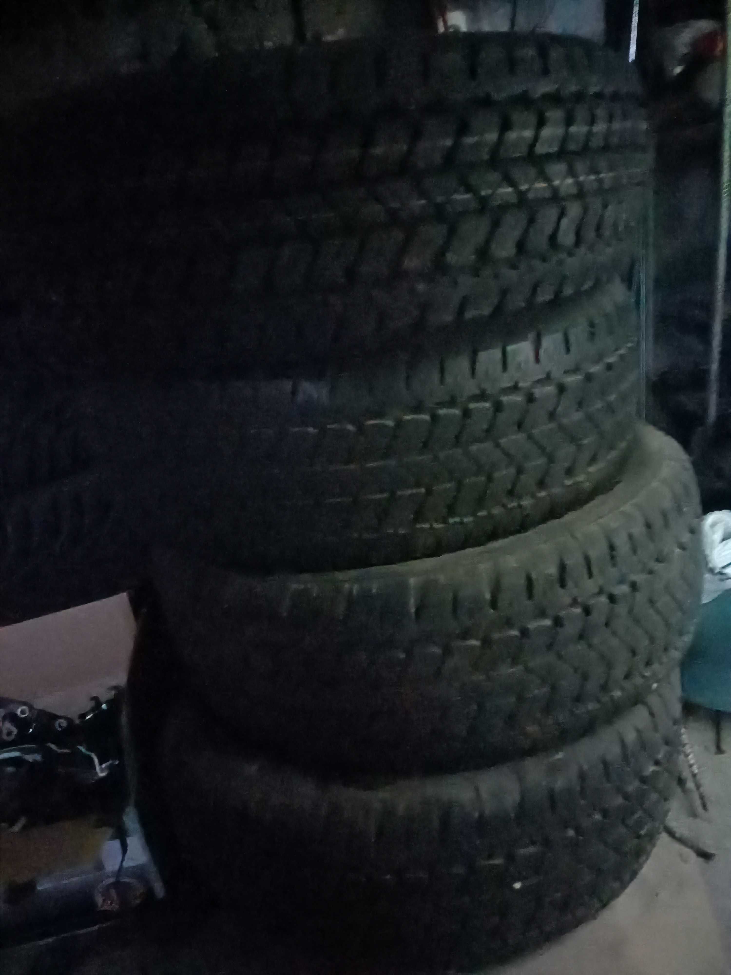 Продам шины Bridgestone Dueler 255/65 R17