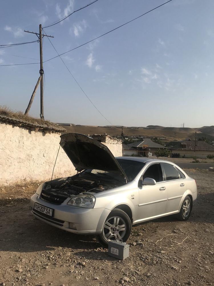 Laccetti 1.8 holati yaxshi kuzovda mayda chudasi bir narxini keliwamiz