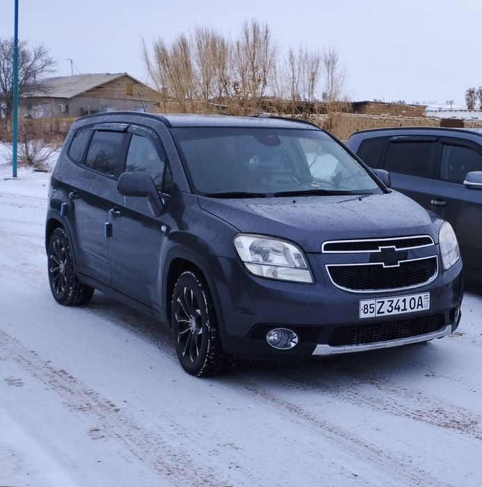 Орландо 2.4 корейская. Машина хорошая 7местная семейная, мягкая.