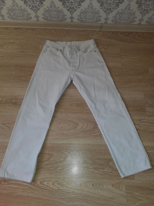 Мужские фирменные джинсы Levi's размер 33/32