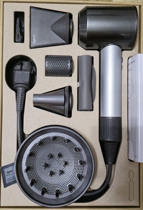 Dyson supersonic