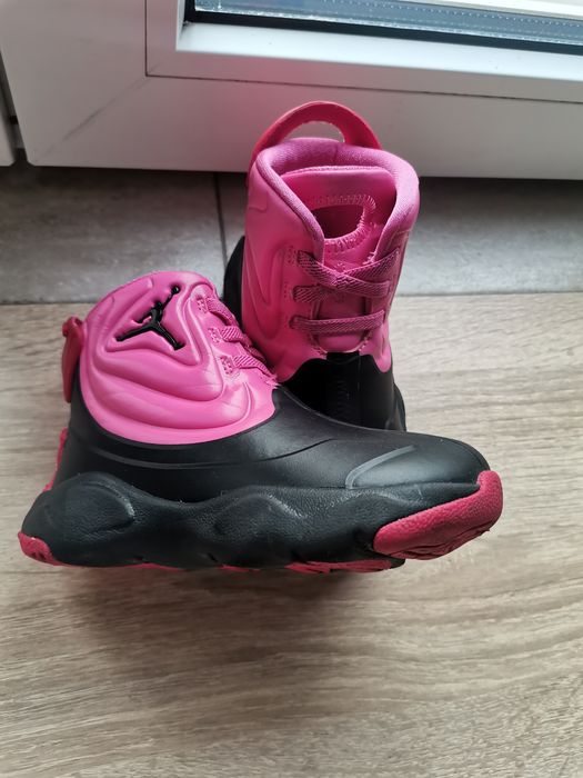 Ghete Jordan de fetite