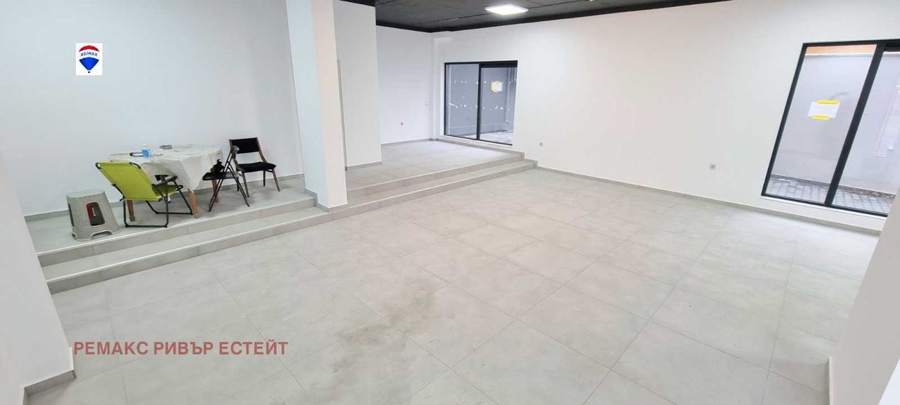 Продава се Магазин в Русе, Родина 1 - 105 кв.м за 1653 €/кв.м - Снимка #1