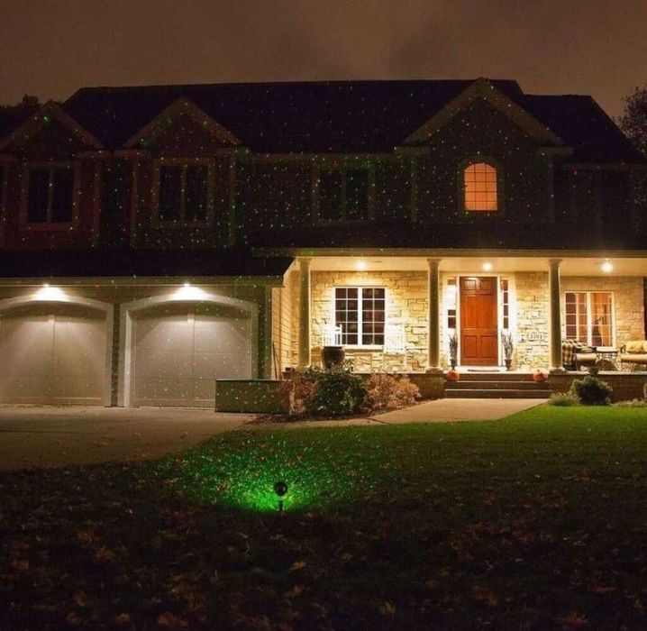 Коледен лазерен прожектор Star Shower фасадна украса