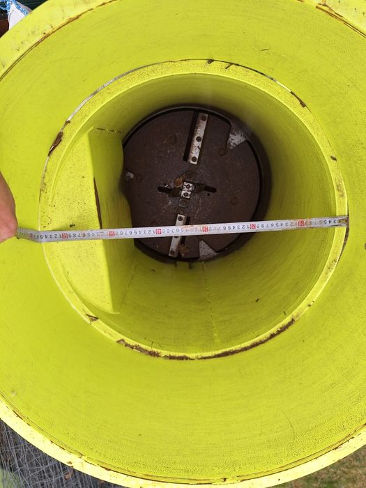 Tocătoare resturi vegetale vie, livada