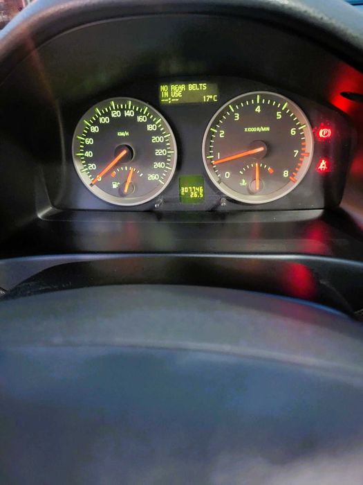 Volvo S40, an 2004, motor 2521 cm³ 220 CP, Benzină, Dotări, 2940€