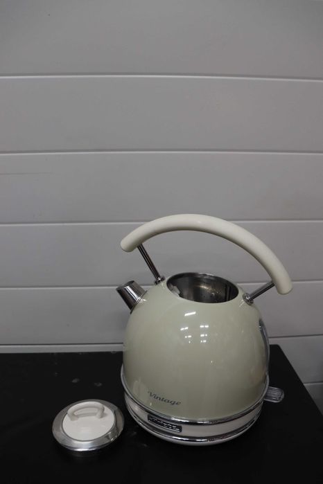 Електрическа кана Ariete 1.7L,неръждаема стомана, 2000W, Бързо кипване