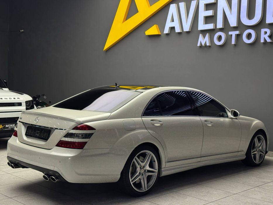 Продается Mercedes Benz W221 S63 AMG