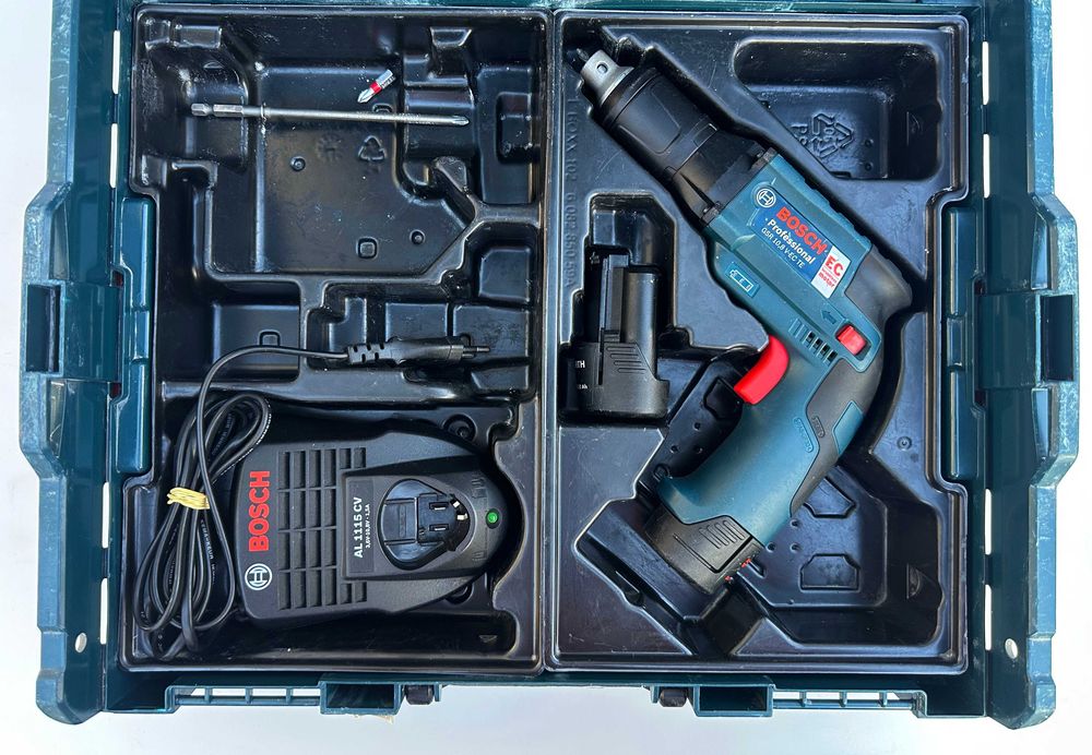 BOSCH GSR 10.8 V-EC TE - Безчетков винтоверт за гипсокартон