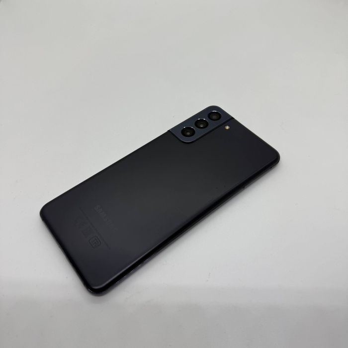 Samsung S21 sotiladi dastavka bor