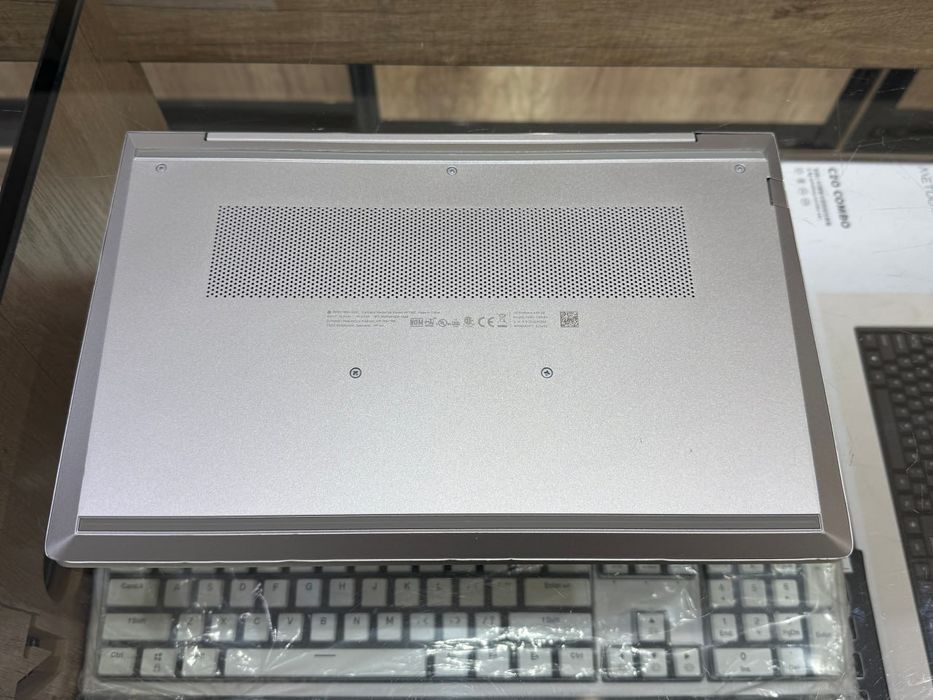 Продается ноутбук в отличном состояние