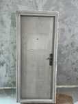 Usa apartament cu toc