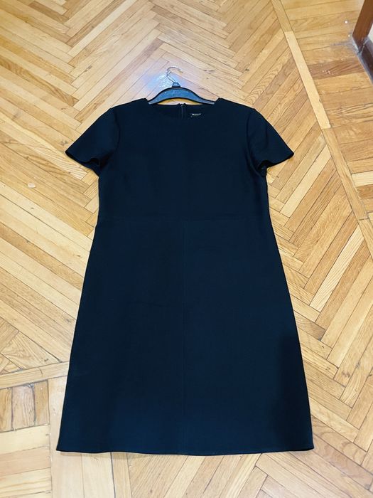 Маленькое черное платье Massimo Dutti