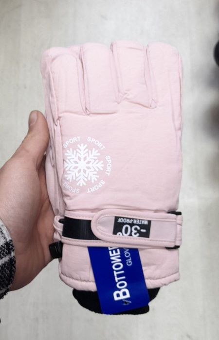 Зимние детские перчатки