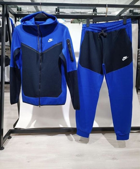 Trenung nike tech