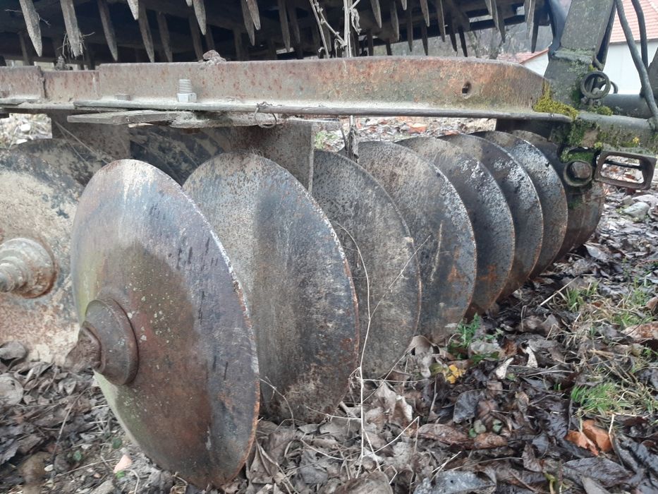 Disc purtat în tiranti