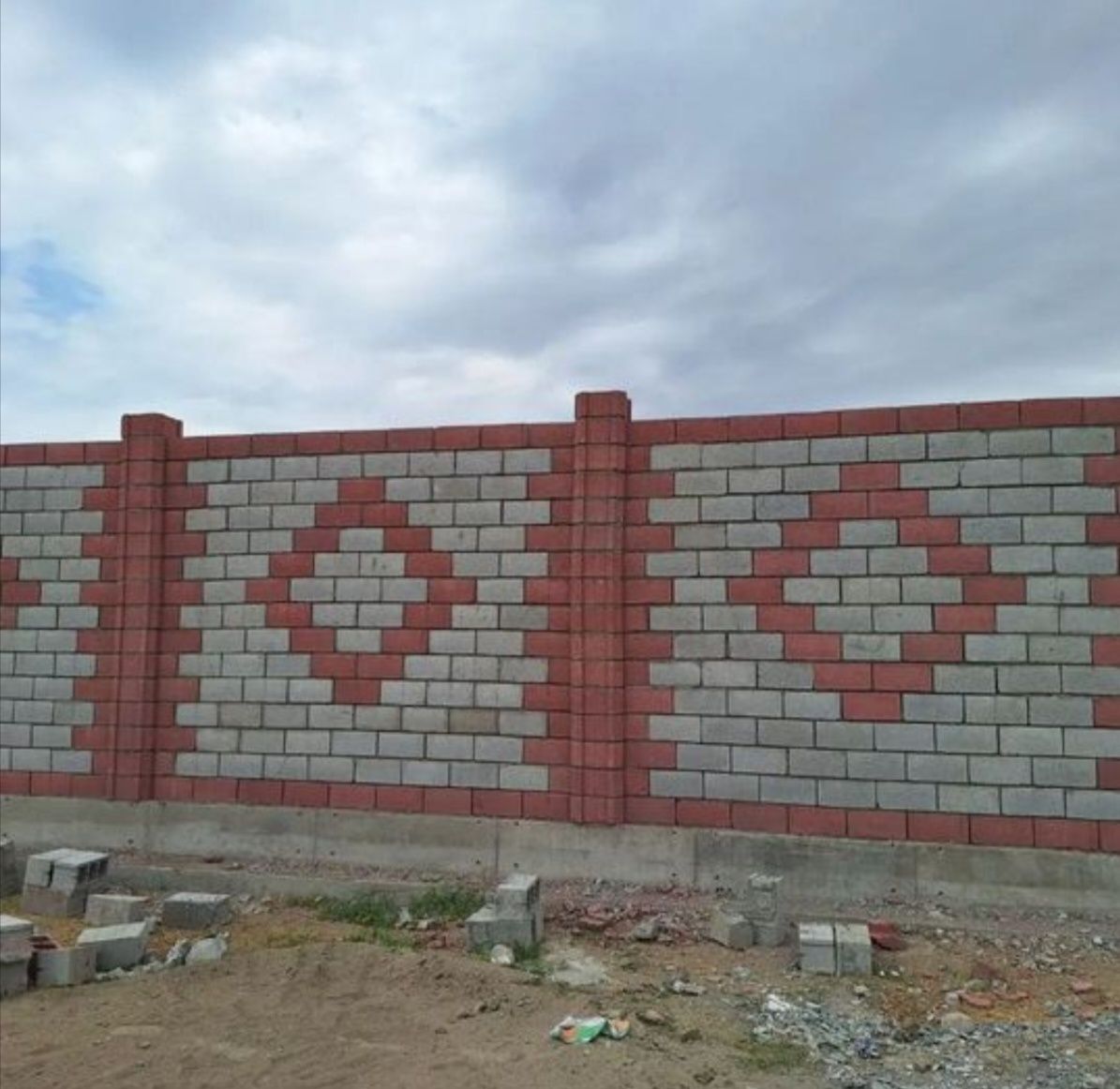 Optim Shlakablok va blok ustiga beton shapkalar