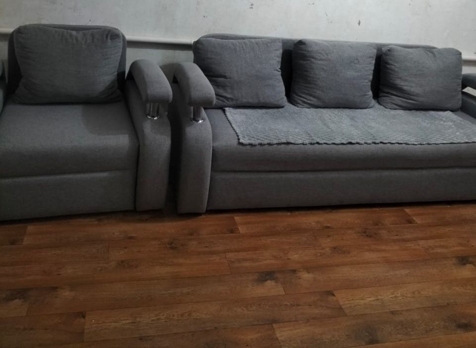 Продам диван и 2 кресла кровать