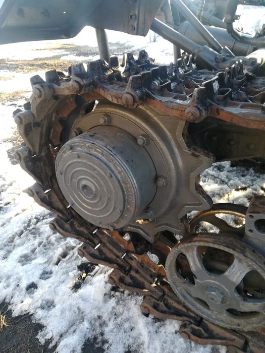 Гусеницы, звезды Т-150