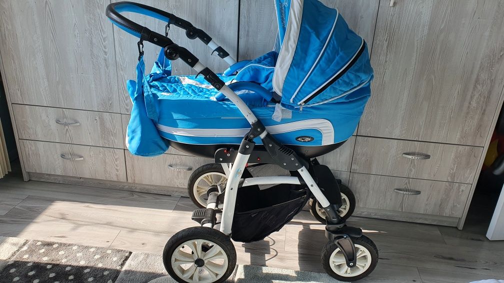 Комбинирана бебешка (детска) количка 3в1