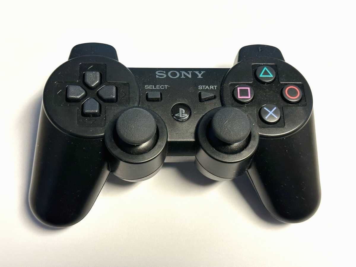 PlayStation 3 komplekt o'yinlari bilan 4ta pult