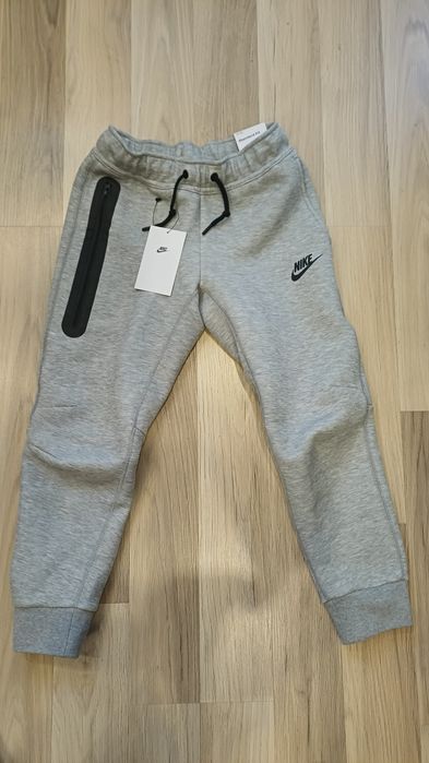 Nike tech fleece анцунг сив