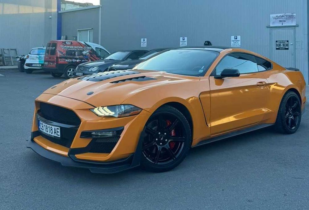 Кола под наем – Ford Mustang GT 5.0 за сватби, балове и събития