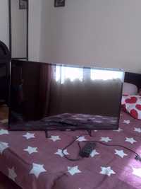 Tv led cu diagonala de 1 metru cu ecran de protectie