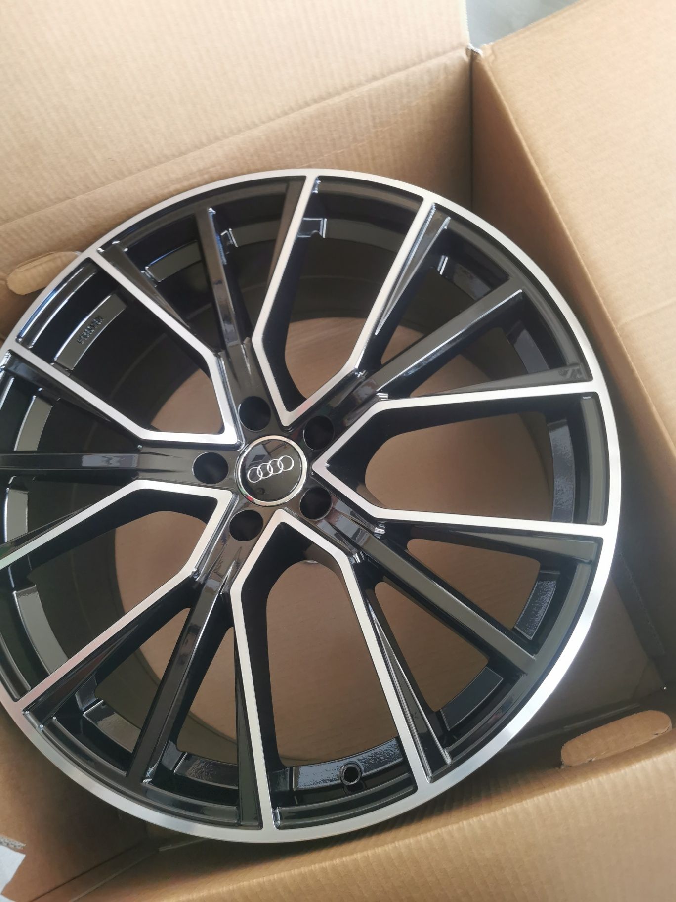 Vand jante de aliaj pentru Audi pe 20 marca Avus model Af18