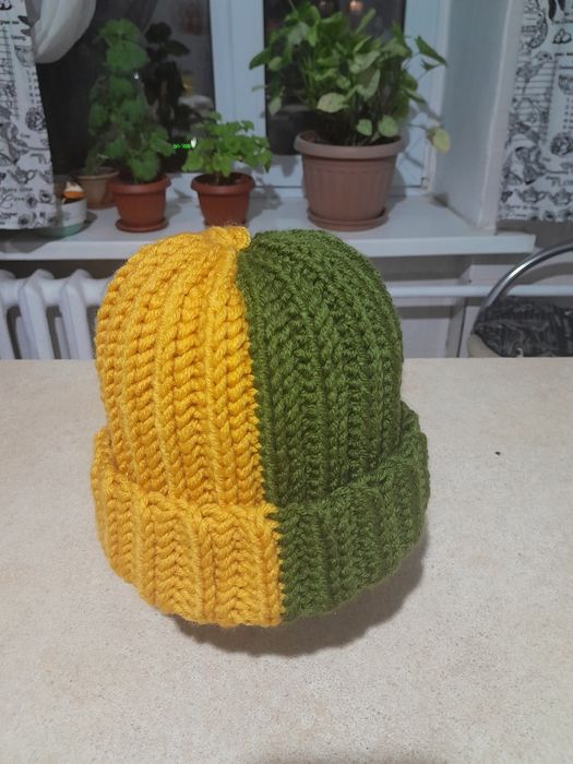 Шапка вязаная крючком