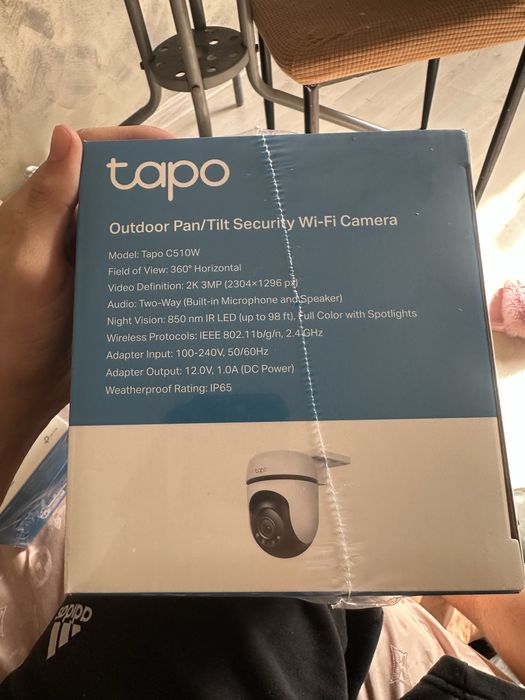 Cameră si 2 Prize Wifi Tapo