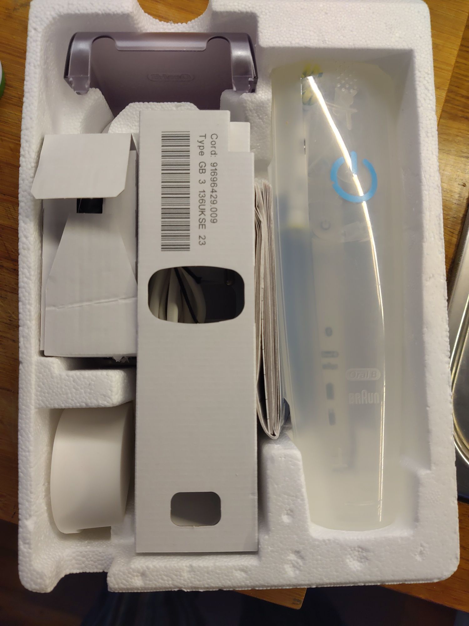 Четка за зъби Oral B 5 / серия 5000