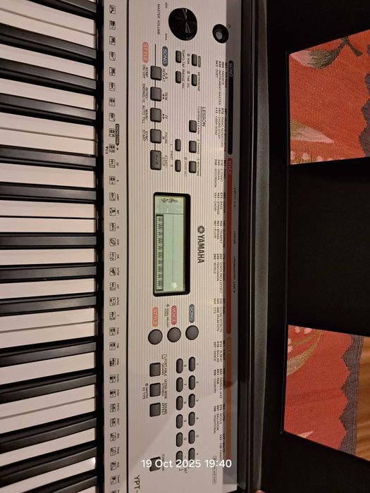 Vand Yamaha YPT-260