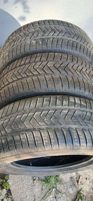3 бр. Pirelli scorpion- зимни 255/55/18 ДОТ 2019- джипови