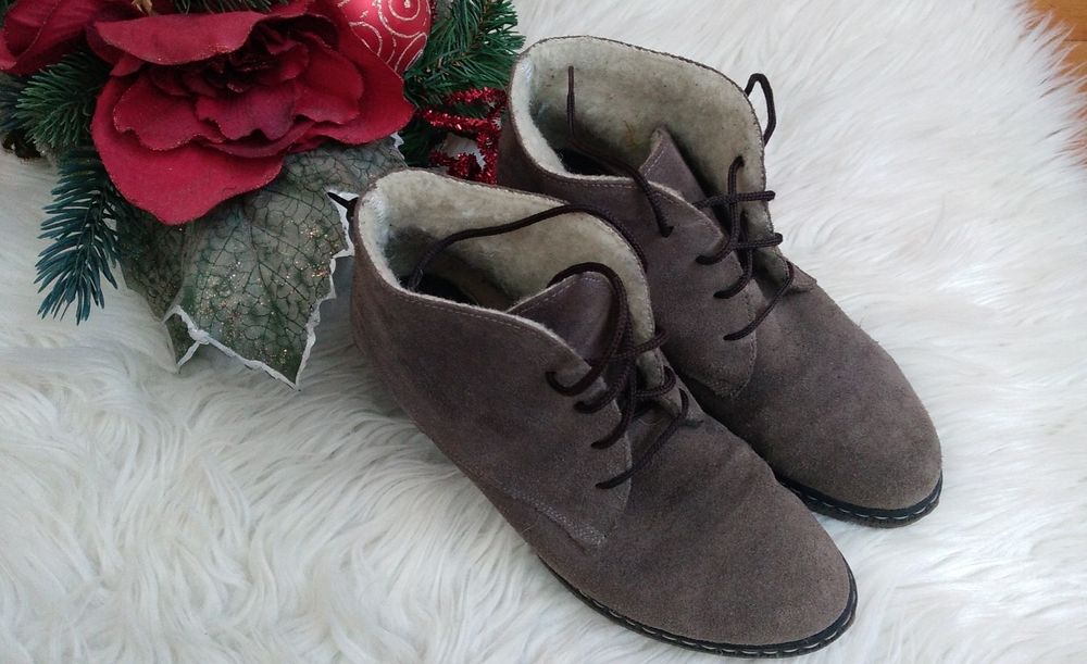 Cizmulițe Rieker, piele întoarsă,m:38-39,15 lei